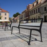 Stół, komoda, biurko. Szkło w meblach