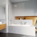 Wanna z parawanem – kiedy sprawdzi się najlepiej?